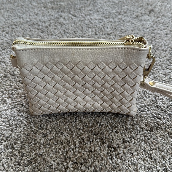 Wristlet - Picture 2 of 6